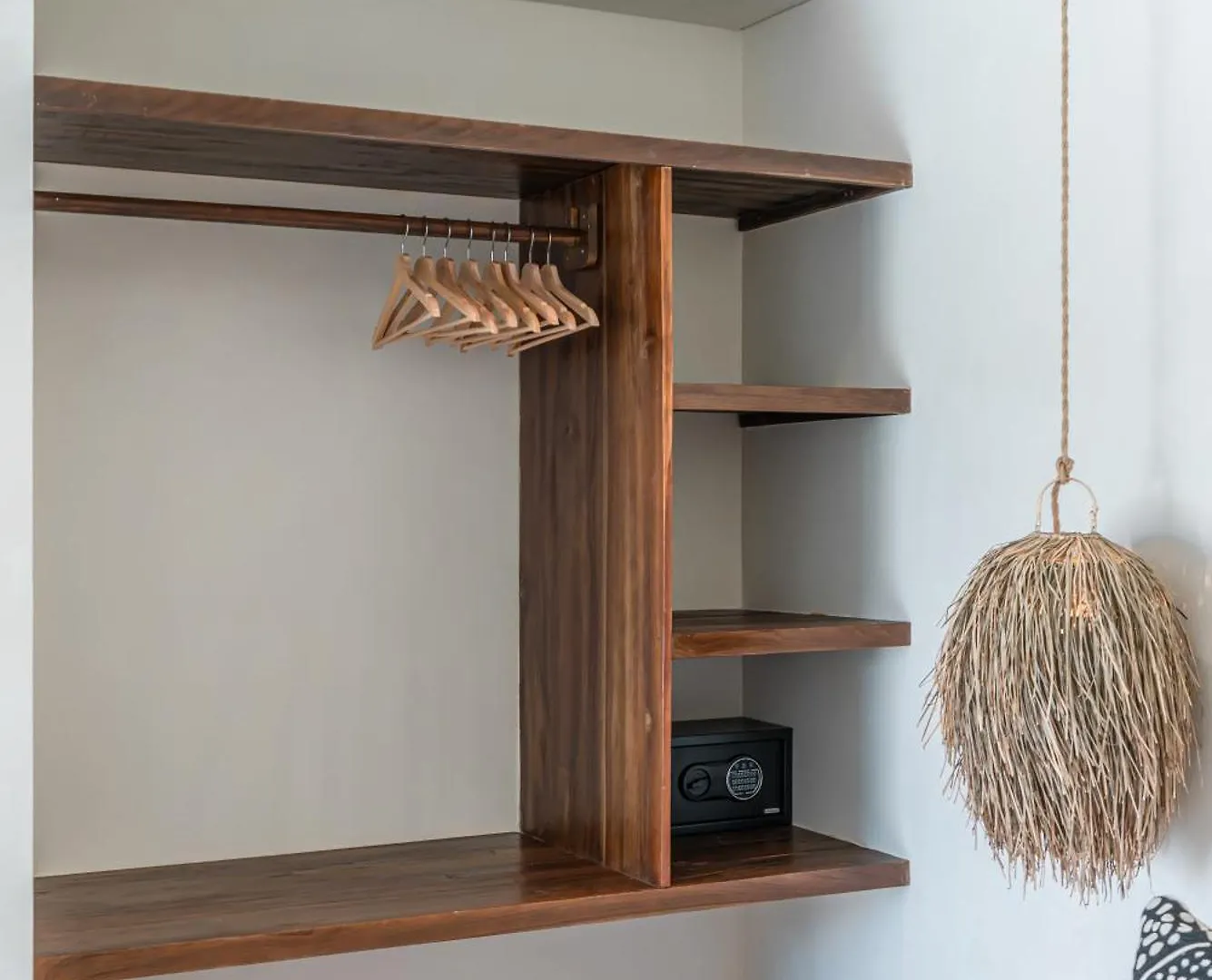 Casa Vera - Delightful 1-Bedroom Villas In The Heart Of Umalas Canggu 0*,  Indonesië